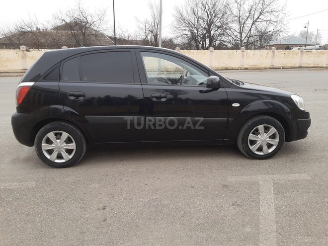 Kia Rio 2009, 164,000 km - 1.4 l - İsmayıllı