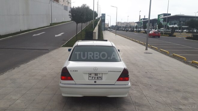 Mercedes C 230 1999, 238,950 km - 2.3 l - Bakı