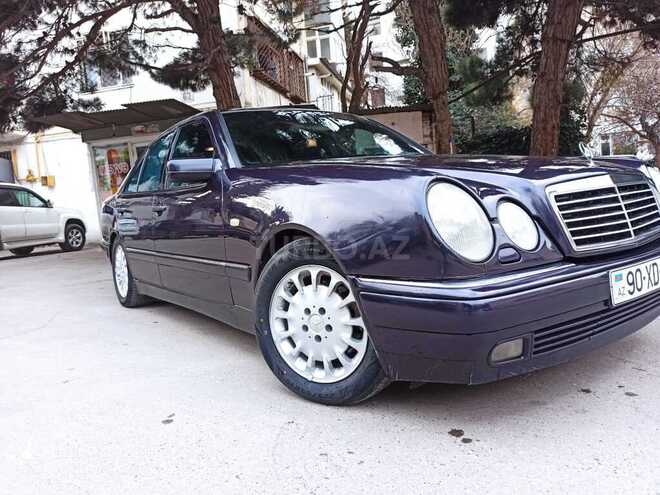Mercedes E 240 1998, 280,000 km - 2.4 л - Bakı