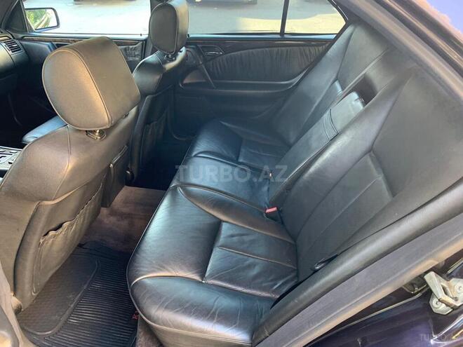Mercedes E 240 1998, 280,000 km - 2.4 л - Bakı