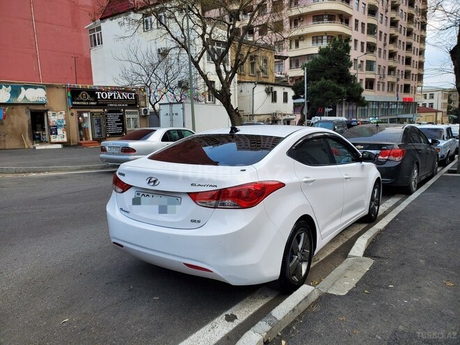 Hyundai Elantra 2013, 136,000 km - 1.8 l - Bakı
