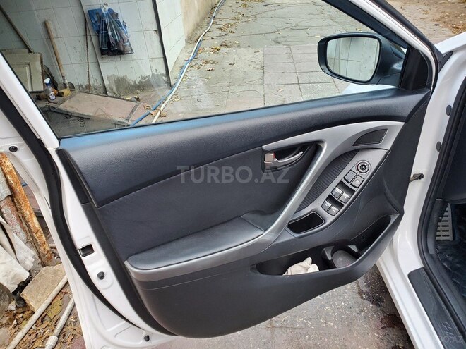 Hyundai Elantra 2013, 136,000 km - 1.8 l - Bakı