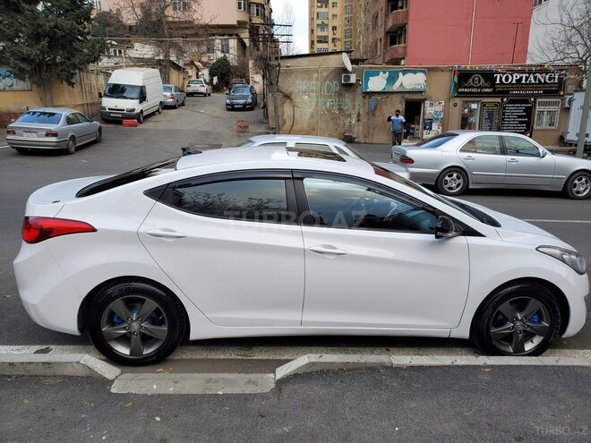 Hyundai Elantra 2013, 136,000 km - 1.8 l - Bakı