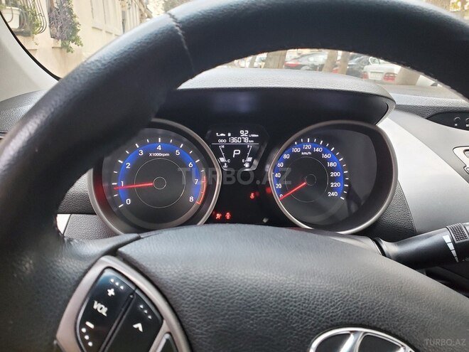 Hyundai Elantra 2013, 136,000 km - 1.8 l - Bakı