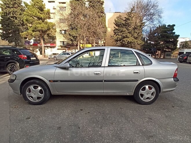 Opel Vectra 1998, 280,000 km - 1.8 l - Bakı