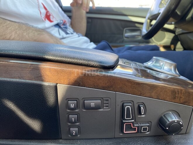 BMW 745 2004, 209,769 km - 4.4 l - Bakı