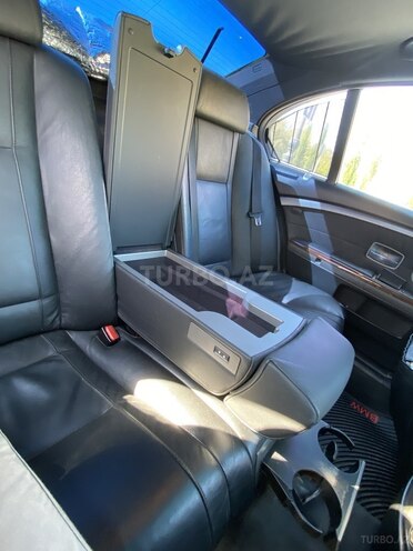 BMW 745 2004, 209,769 km - 4.4 l - Bakı