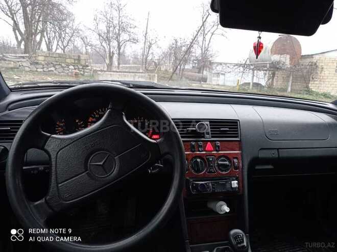 Mercedes C 180 1998, 300,000 km - 1.8 l - Şəki