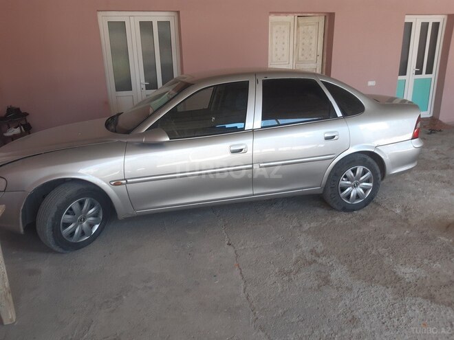 Opel Vectra 1996, 333,799 km - 1.6 l - Şəmkir