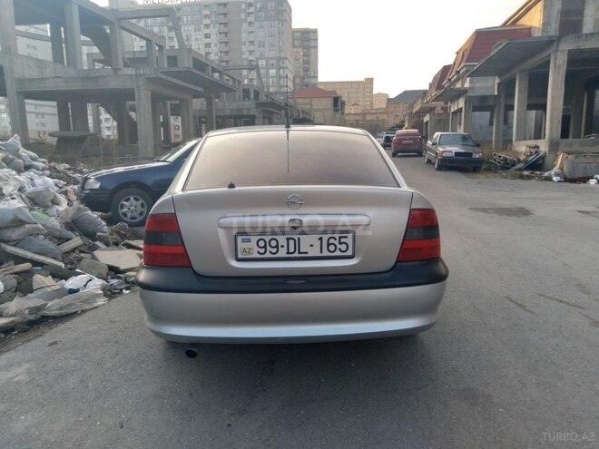 Opel Vectra 1998, 218,000 km - 1.8 l - Bakı