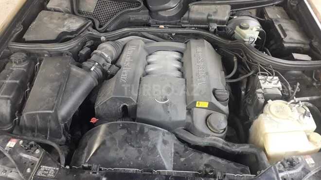Mercedes E 240 1998, 258,012 km - 2.4 l - Samux