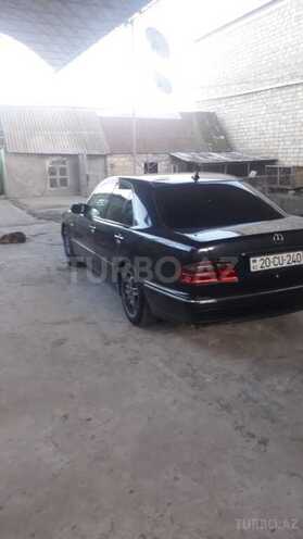 Mercedes E 240 1998, 258,012 km - 2.4 l - Samux