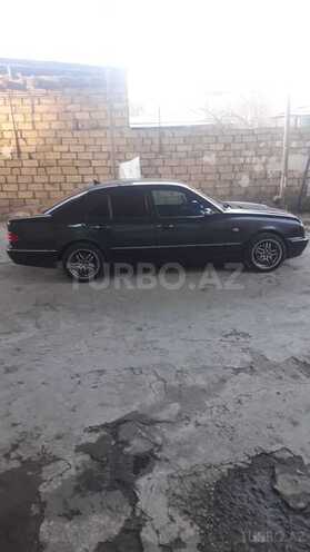 Mercedes E 240 1998, 258,012 km - 2.4 l - Samux