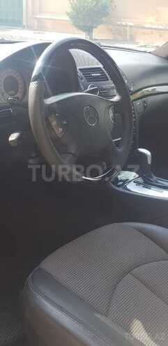 Mercedes E 240 2005, 205,000 km - 2.6 l - Bakı