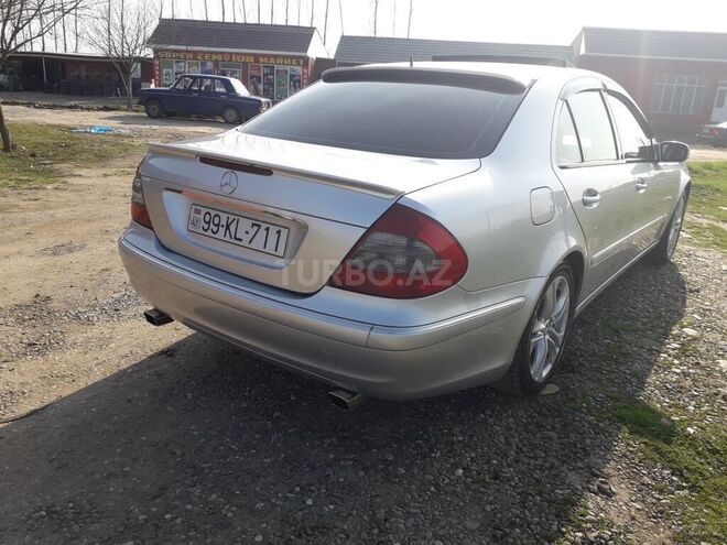 Mercedes E 270 2002, 450,000 km - 2.7 l - Füzuli