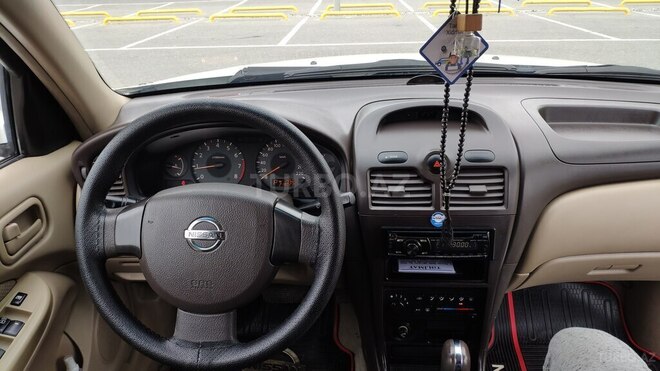 Nissan Sunny 2007, 218,000 km - 1.6 l - Bakı