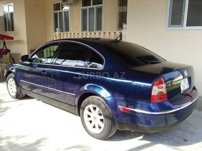 Volkswagen Passat 2004, 218,000 km - 1.8 l - Ağdaş