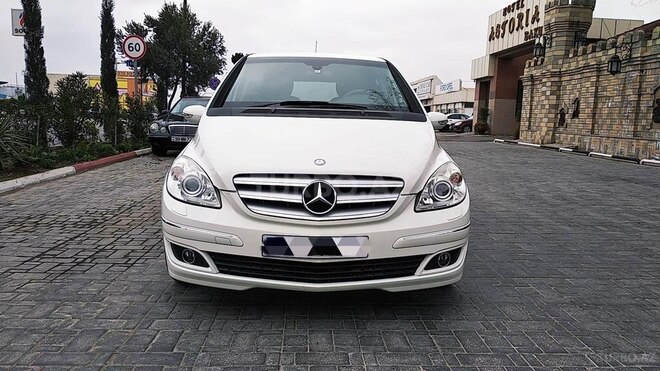 Mercedes B 170 2008, 95,000 km - 1.7 л - Bakı