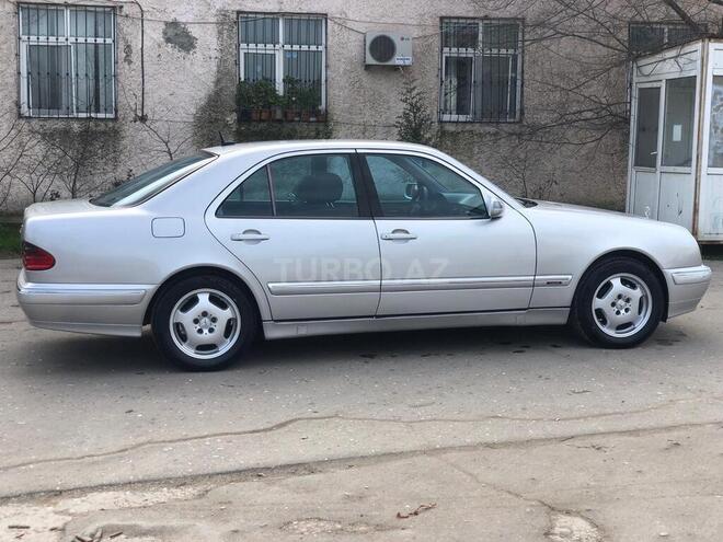 Mercedes E 220 1999, 302,485 km - 2.2 l - Sumqayıt