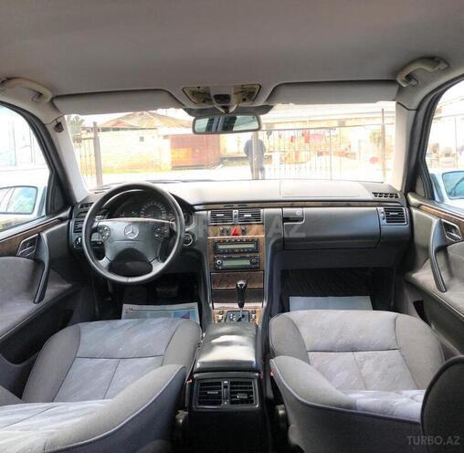 Mercedes E 220 1999, 302,485 km - 2.2 l - Sumqayıt