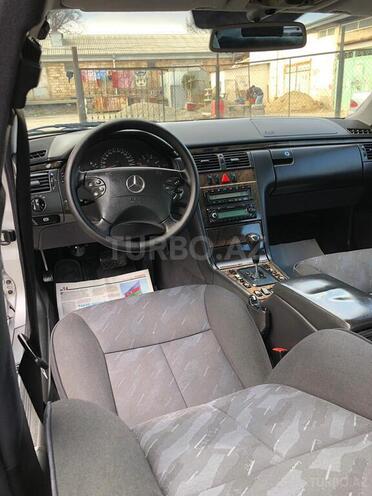 Mercedes E 220 1999, 302,485 km - 2.2 l - Sumqayıt