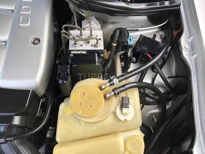 Mercedes E 220 1999, 302,485 km - 2.2 l - Sumqayıt