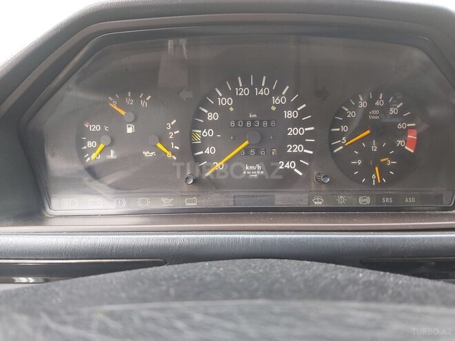 Mercedes E 220 1993, 608,386 km - 2.2 l - Bakı