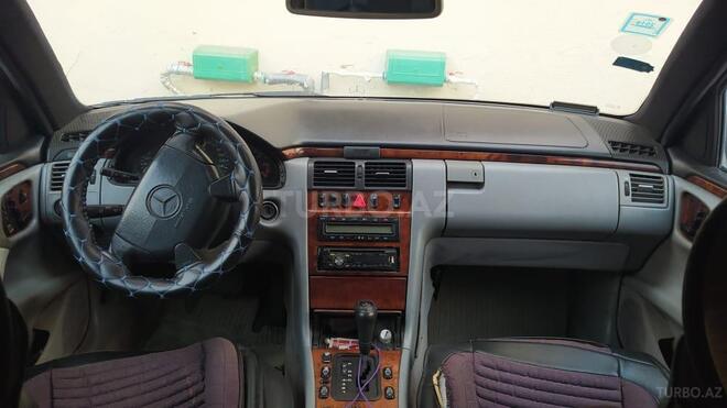 Mercedes E 300 1998, 390,000 km - 3.0 л - Bakı