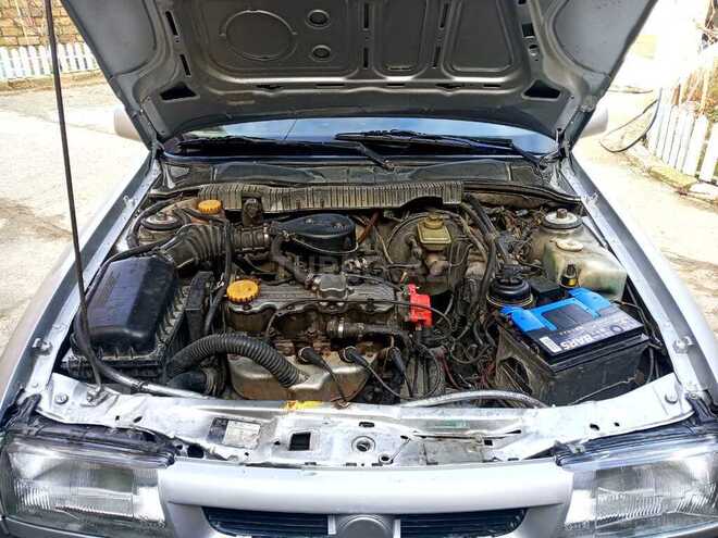 Opel Vectra 1994, 375,000 km - 1.8 l - Bakı
