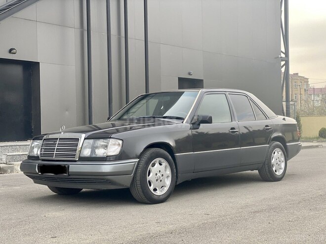 Mercedes E 230 1992, 322,000 km - 2.3 l - Sumqayıt