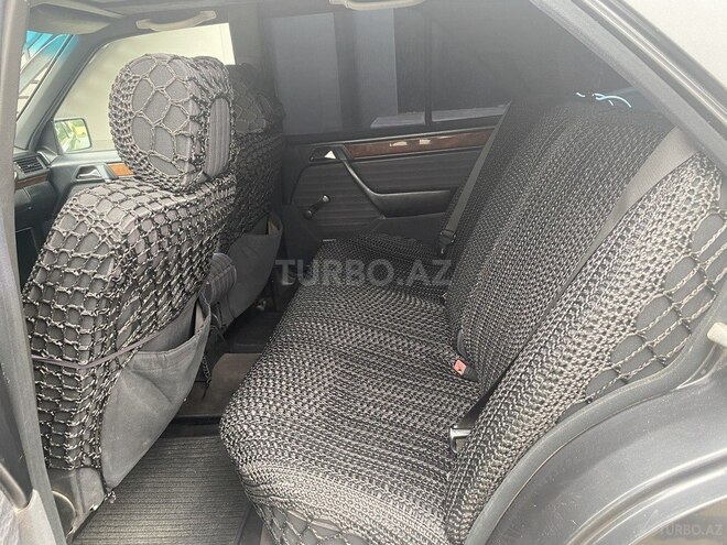 Mercedes E 230 1992, 322,000 km - 2.3 l - Sumqayıt
