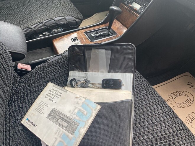Mercedes E 230 1992, 322,000 km - 2.3 l - Sumqayıt