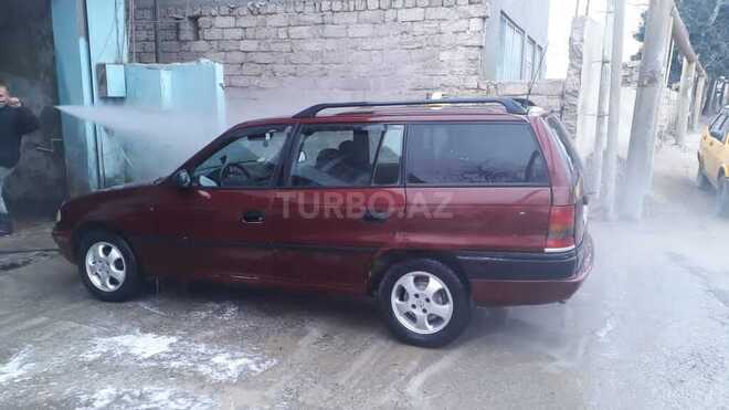 Opel Astra 1996, 360,000 km - 2.0 l - Bakı