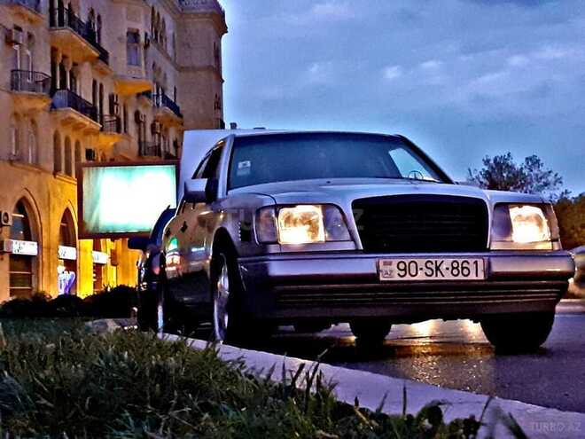 Mercedes E 300 1993, 548,328 km - 3.0 l - Bakı