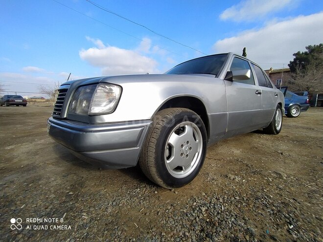 Mercedes E 300 1993, 548,328 km - 3.0 l - Bakı