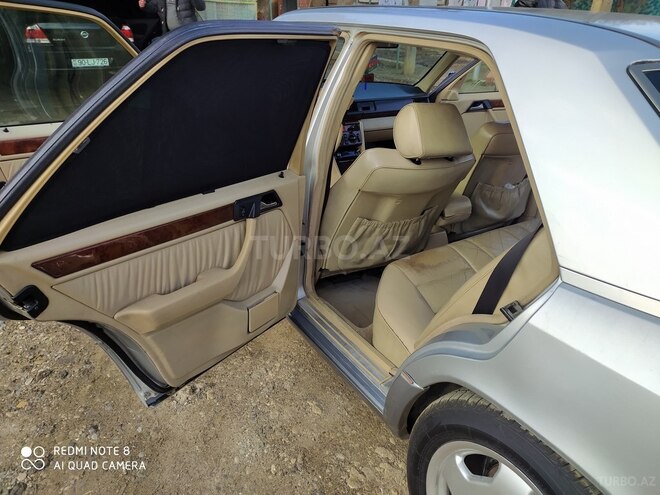 Mercedes E 300 1993, 548,328 km - 3.0 l - Bakı