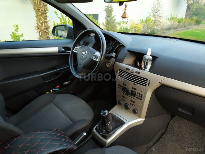 Opel Astra 2008, 178,000 km - 1.3 l - Zaqatala