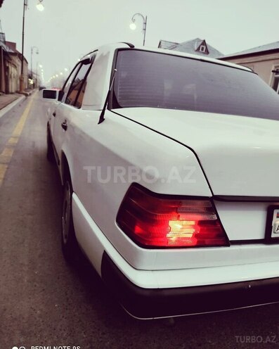 Mercedes E 230 1988, 512,000 km - 2.3 l - Quba