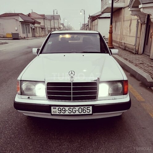 Mercedes E 230 1988, 512,000 km - 2.3 l - Quba
