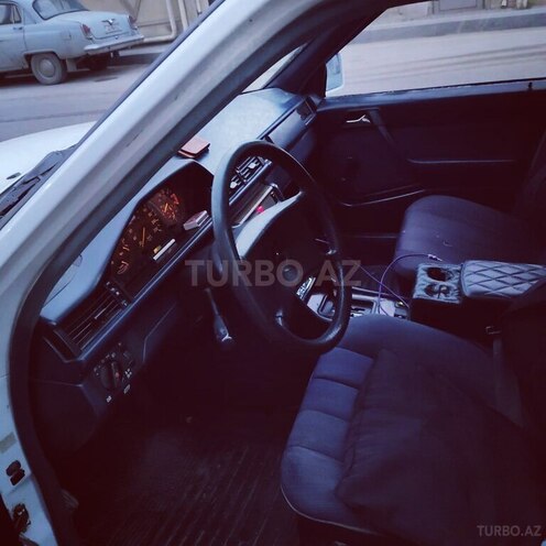 Mercedes E 230 1988, 512,000 km - 2.3 l - Quba