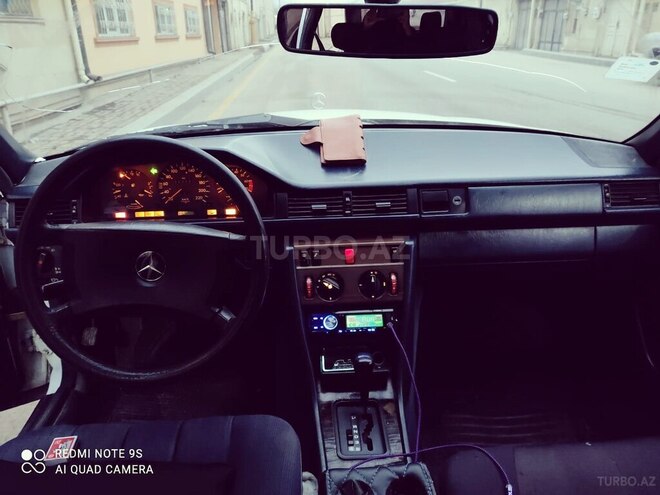 Mercedes E 230 1988, 512,000 km - 2.3 l - Quba