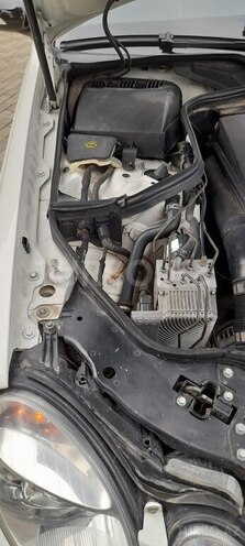 Mercedes E 240 2003, 355,000 km - 2.6 л - Masallı