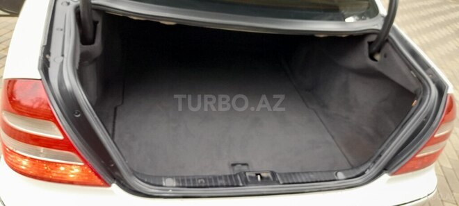 Mercedes E 240 2003, 355,000 km - 2.6 л - Masallı