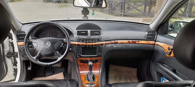 Mercedes E 240 2003, 355,000 km - 2.6 л - Masallı