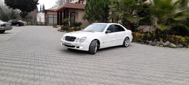 Mercedes E 240 2003, 355,000 km - 2.6 л - Masallı