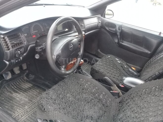 Opel Vectra 1998, 416,528 km - 2.0 l - Zaqatala