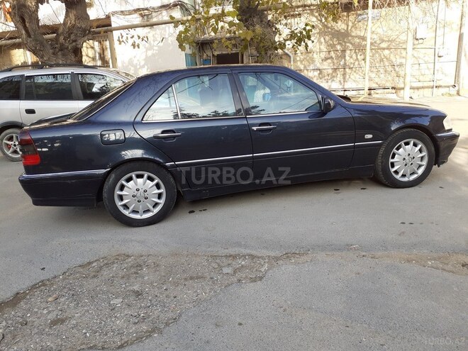 Mercedes C 240 2000, 265,700 km - 2.4 l - Bakı