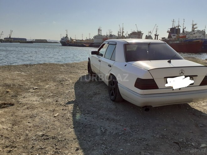 Mercedes E 250 1994, 650,000 km - 2.5 л - Bakı