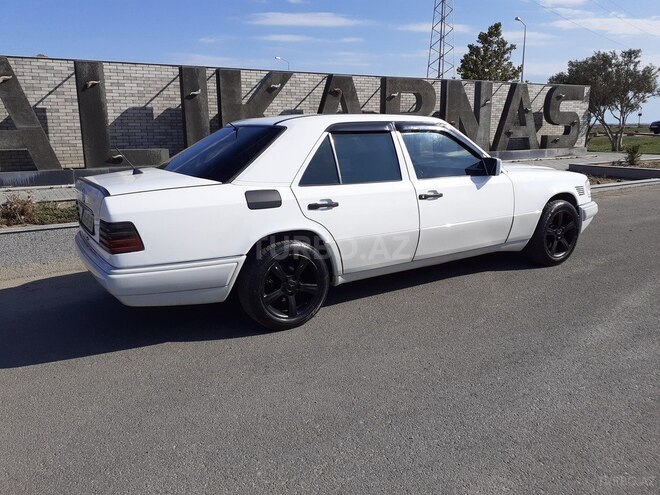Mercedes E 250 1994, 650,000 km - 2.5 л - Bakı