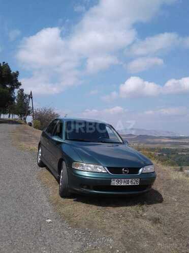 Opel Vectra 1999, 215,363 km - 1.8 l - Qazax